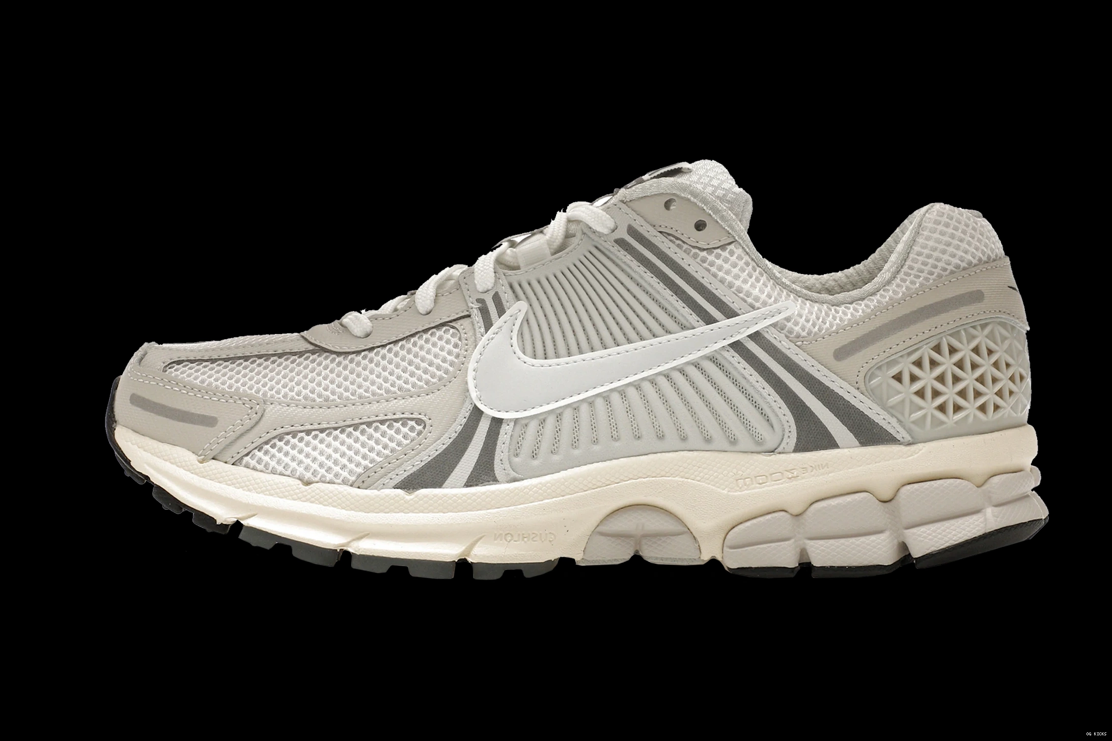 Platinum Vomero 5 Nike Zoom Tint 0822